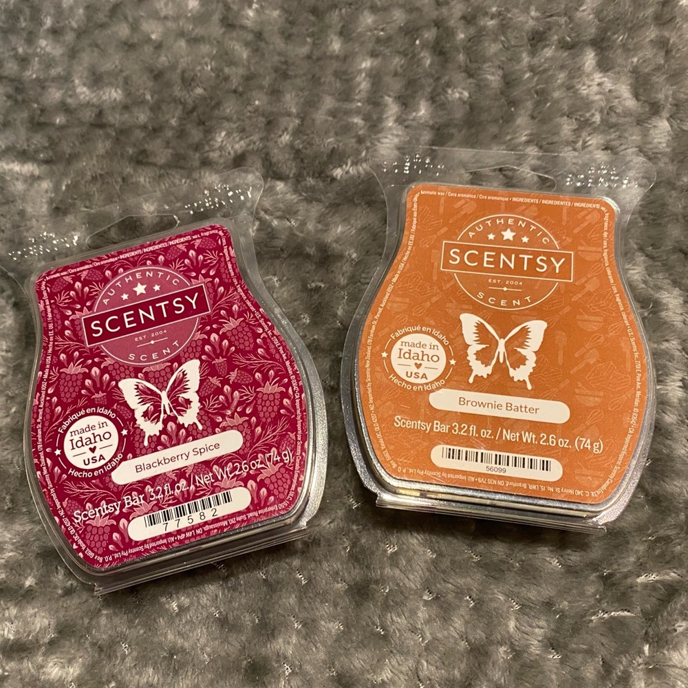 Scentsy wax bars; Blackberry Spice & Brownie Batter